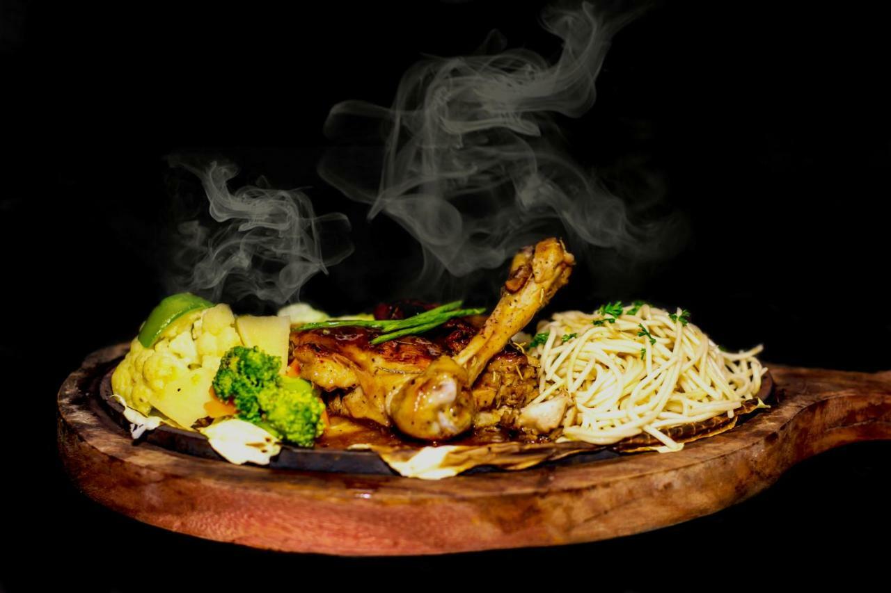 M Hotel Thamel-Katmandu Eksteriør bilde